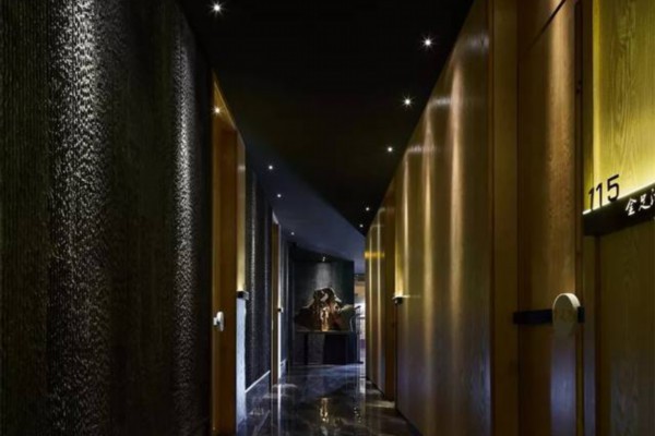 山城夜生活指南：揭秘重庆夜网玩法，体验独特夜市风情